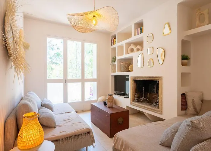 Apartment Ile De Porquerolles, Kermarc, Lumineux Avec Grande Terrasse Porquerolles